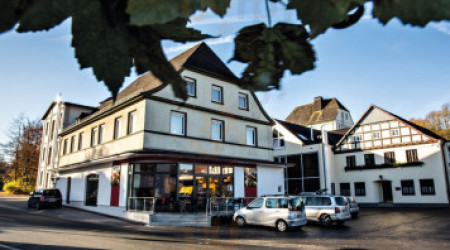 Bäckerei Vielhaber Brot Café Mit Mühlen Akademie